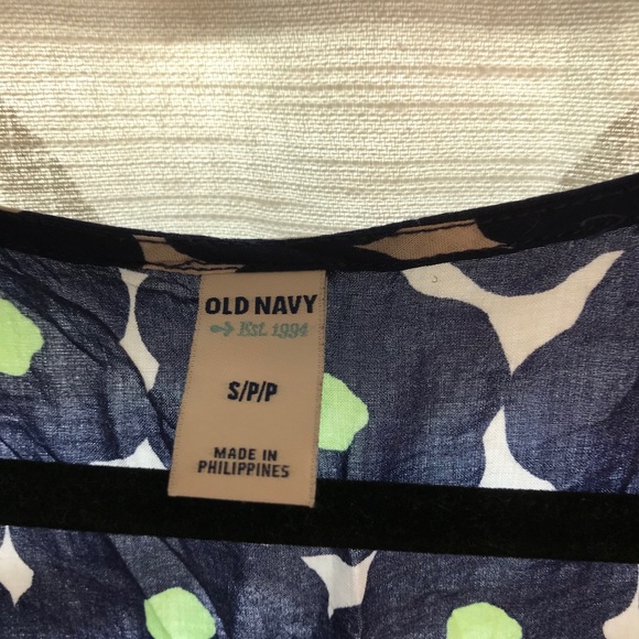 Lightweight Floral Blouse - Picture 2 of 2